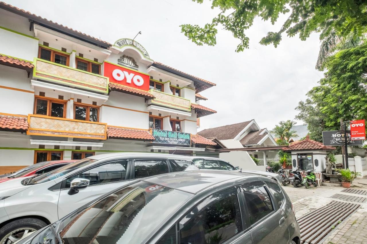 Oyo 1945 Hotel Bali Indah Бандунг Екстер'єр фото